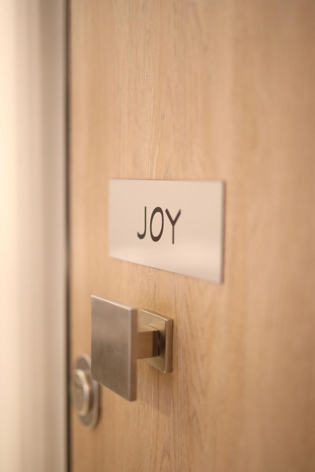 Joy Luxury Central Apartment Atene Esterno foto